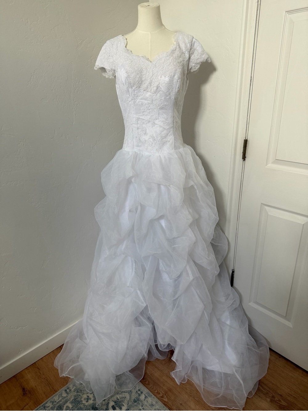 Bright White Modest Lace Bodice Ruffled Organza Ball Wedding Dress